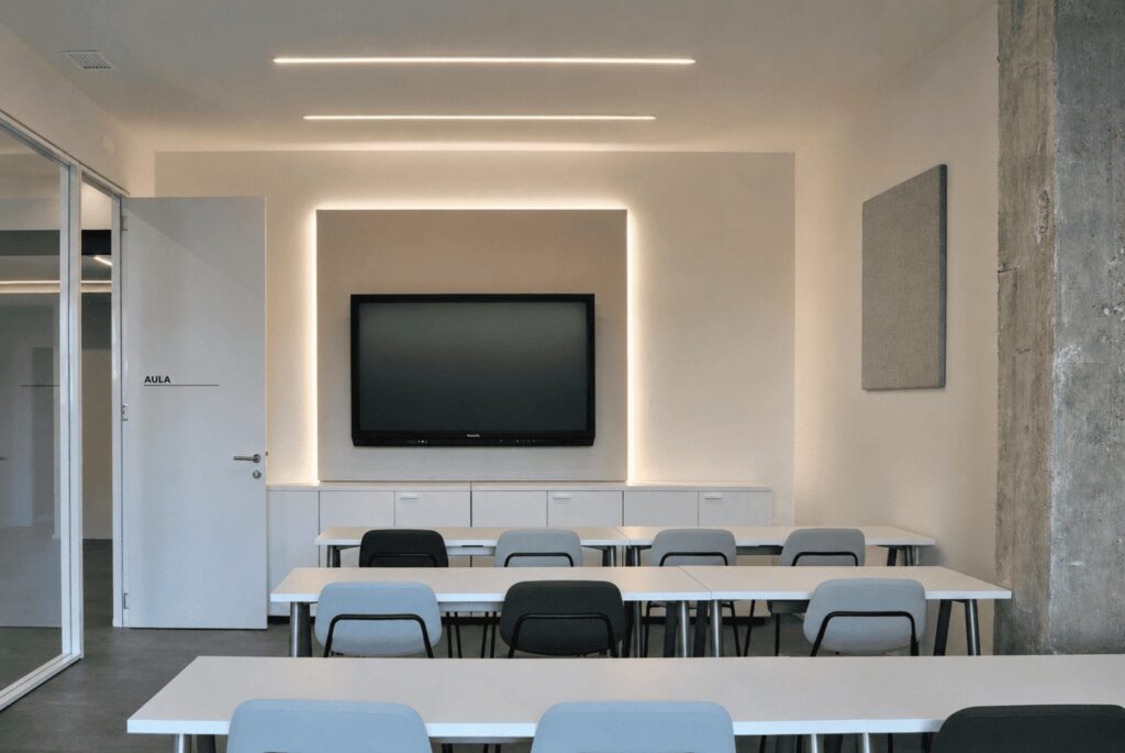 aula de clase teorica de conducir